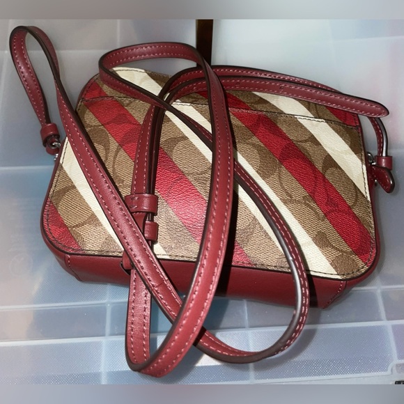 COACH SIGNATURE C BURGUNDY CANVAS MINI CAMERA BAG CROSSBODY HANDBAG PURSE $298 - Picture 13 of 16